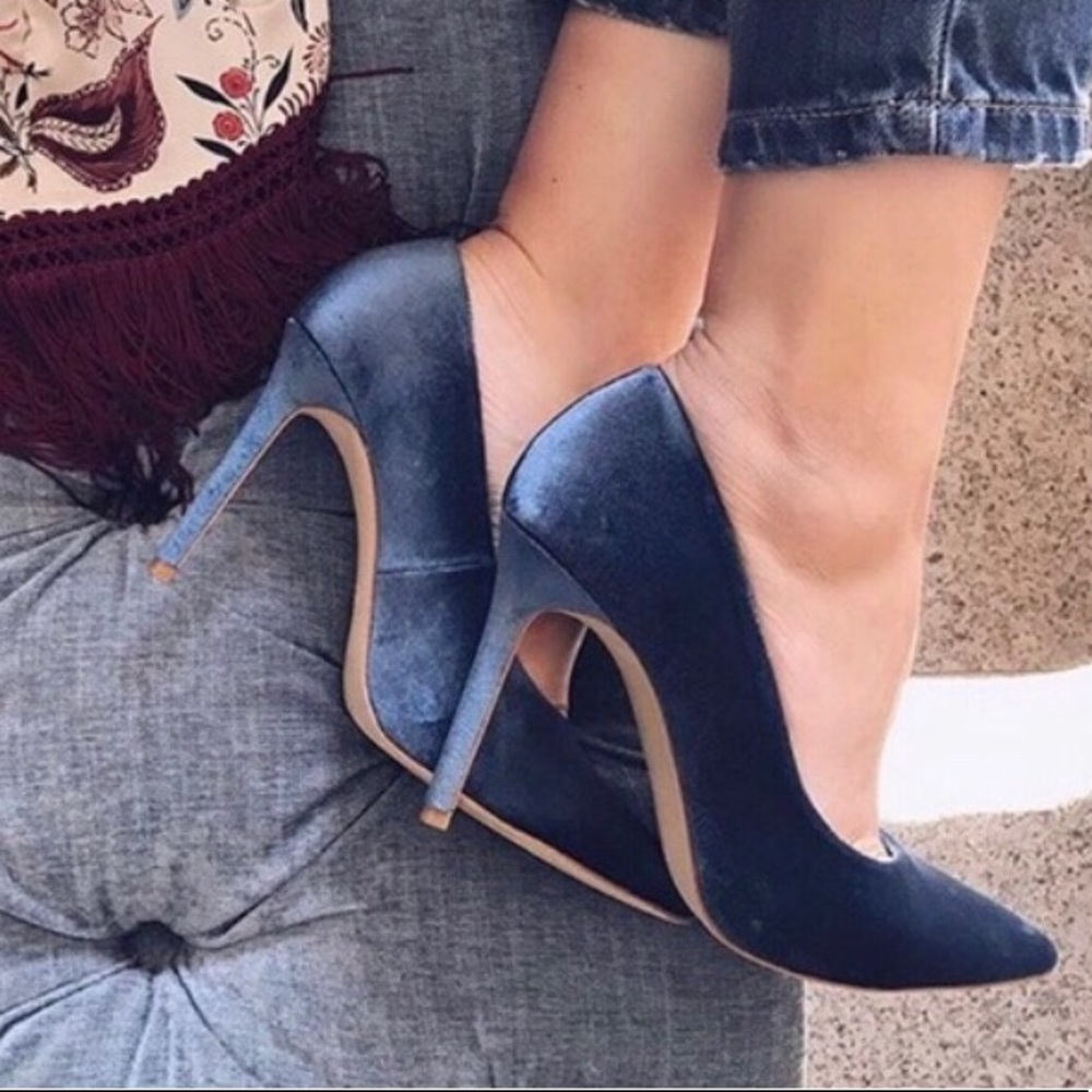 Zara Peacock Blue Velvet Pumps